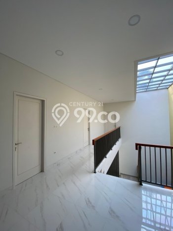 Jual Rumah Luas Megah Dengan View Eksklusif di Sektor 8 - Bintaro, Tangerang Selatan Jual Rumah Luas Megah Dengan View Eksklusif di Sektor 8 - Bintaro, Tangerang Selatan