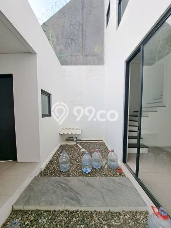 Dijual Rumah Strategis Bagus Punya 4 KT di Cinere Depok SHM Dijual Rumah Strategis Bagus Punya 4 KT di Cinere Depok SHM