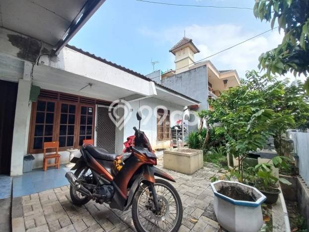 Hunian Cantik Minimalis Lb 200m2 di Cinere, Depok Hunian Cantik Minimalis Lb 200m2 di Cinere, Depok