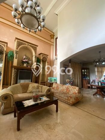 Jual Rumah Mewah Megah Dengan View Cantik di Cinere, Jakarta Selatan Jual Rumah Mewah Megah Dengan View Cantik di Cinere, Jakarta Selatan