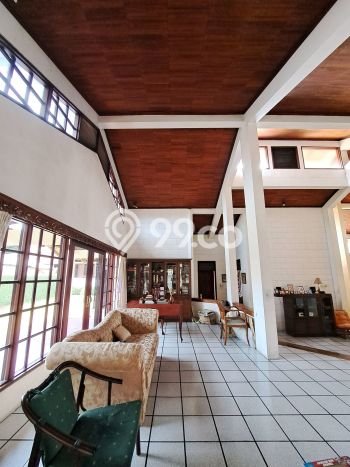 Dijual Rumah Luas Megah Dengan View Cantik di Cirendeu, Jakarta Selatan Dijual Rumah Luas Megah Dengan View Cantik di Cirendeu, Jakarta Selatan