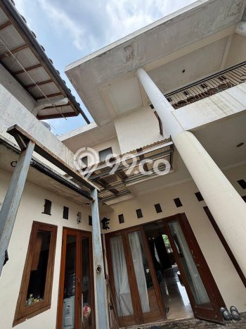 Rumah Eksklusif Siap Huni LT 200m2 di Cinere, Depok Rumah Eksklusif Siap Huni LT 200m2 di Cinere, Depok
