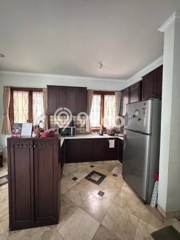 Siap Huni Rumah Mewah 4 Kamar di Cinere Dekat ke Mana Pun Siap Huni Rumah Mewah 4 Kamar di Cinere Dekat ke Mana Pun