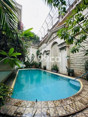 Hunian Mewah LB 1280m2 Siap Huni Desain Elegan di Lebak Bulus, Jakarta Selatan Hunian Mewah LB 1280m2 Siap Huni Desain Elegan di Lebak Bulus, Jakarta Selatan