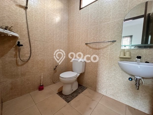 For Sale Rumah 2 Kamar Lokasi Ideal Bagus dan Strategis di Beji For Sale Rumah 2 Kamar Lokasi Ideal Bagus dan Strategis di Beji