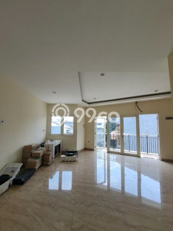 Komersial Usaha Dijual di Cinere Depok LT 181m2 & LB 400m2 Komersial Usaha Dijual di Cinere Depok LT 181m2 & LB 400m2