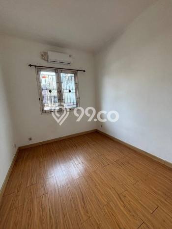 For Sale! Premium House LT 120m2 Desain Elegan di Lebak Bulus For Sale! Premium House LT 120m2 Desain Elegan di Lebak Bulus