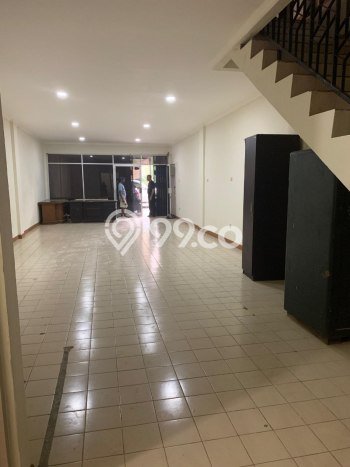 Unit Ruko Dijual di Cinere Depok Luas Tanah 135m2, Luas Bangunan 95m2 Unit Ruko Dijual di Cinere Depok Luas Tanah 135m2, Luas Bangunan 95m2