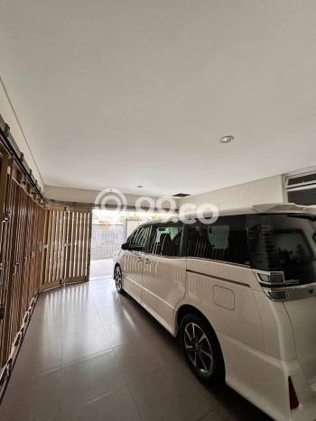 Rumah Luxury Modern Siap Huni di Pondok Indah Jakarta Selatan Rumah Luxury Modern Siap Huni di Pondok Indah Jakarta Selatan