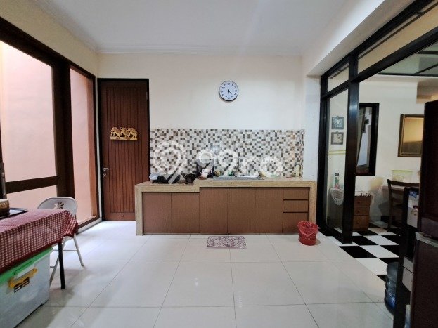 For Sale! Luxury House LT 424m2 Desain Modern di Lebak Bulus For Sale! Luxury House LT 424m2 Desain Modern di Lebak Bulus