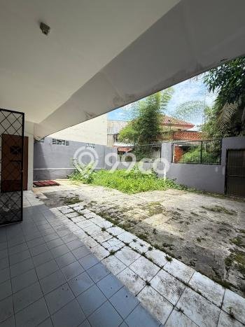 Dijual Rumah Luas Elegan Dengan View Cantik di Cirendeu, Jakarta Selatan Dijual Rumah Luas Elegan Dengan View Cantik di Cirendeu, Jakarta Selatan