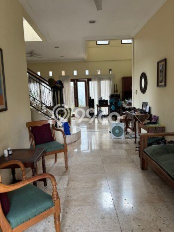 Rumah Eksklusif Siap Huni LT 200m2 di Cinere, Depok Rumah Eksklusif Siap Huni LT 200m2 di Cinere, Depok