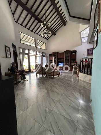 Hunian Eksklusif Siap Huni LT 412m2 di Cinere, Depok Hunian Eksklusif Siap Huni LT 412m2 di Cinere, Depok