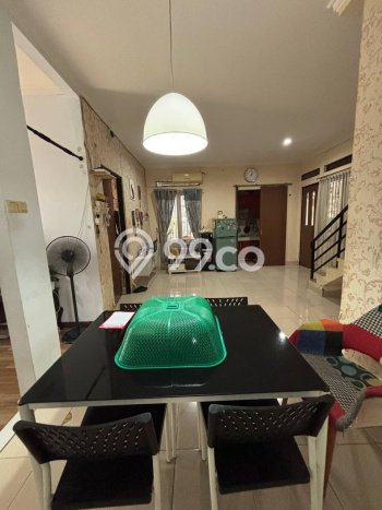 Rumah Luas Asri 3 KT Siap Huni di Cirendeu Jakarta Selatan Rumah Luas Asri 3 KT Siap Huni di Cirendeu Jakarta Selatan