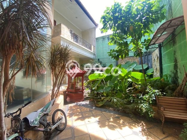 Jual Rumah Mewah Megah Dengan View Cantik di Cinere, Jakarta Selatan Jual Rumah Mewah Megah Dengan View Cantik di Cinere, Jakarta Selatan