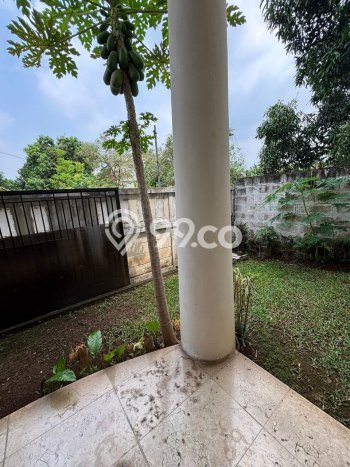 Rumah Eksklusif Siap Huni LT 200m2 di Cinere, Depok Rumah Eksklusif Siap Huni LT 200m2 di Cinere, Depok