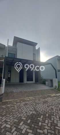 Jual Rumah Bagus Siap Huni LB 150m2 di Citraland, Surabaya Jual Rumah Bagus Siap Huni LB 150m2 di Citraland, Surabaya