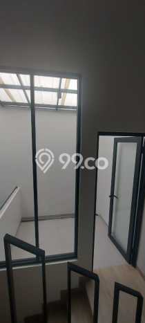 Jual Rumah Bagus Siap Huni LB 150m2 di Citraland, Surabaya Jual Rumah Bagus Siap Huni LB 150m2 di Citraland, Surabaya