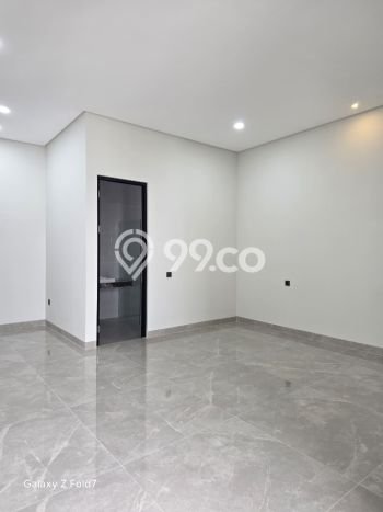Rumah Elit Modern Tanpa Renovasi di Citraland Surabaya Rumah Elit Modern Tanpa Renovasi di Citraland Surabaya