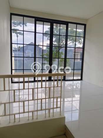 Dijual Rumah Premium dengan Fasilitas Sekitar Lengkap di Wiyung, Surabaya Dijual Rumah Premium dengan Fasilitas Sekitar Lengkap di Wiyung, Surabaya