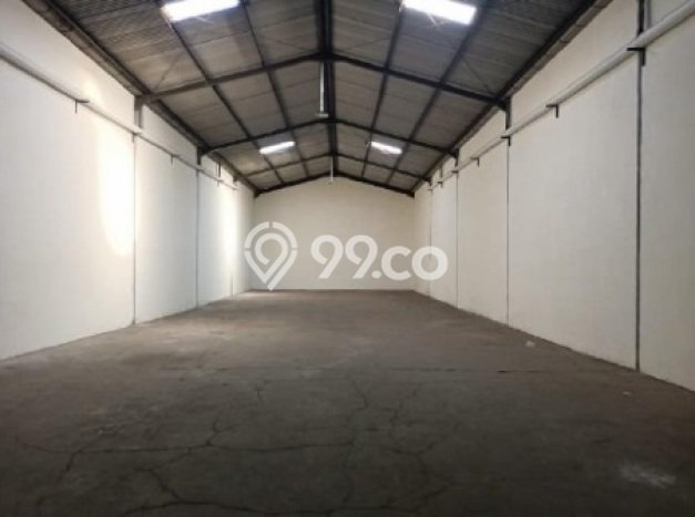 Gudang Dijual di Prime Area Surabaya Luas 450m2 Gudang Dijual di Prime Area Surabaya Luas 450m2