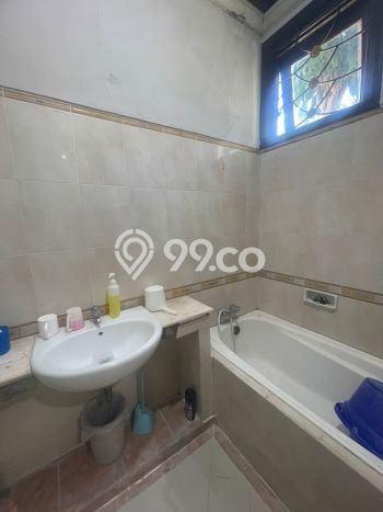 Dijual Rumah Premium dengan Fasilitas Sekitar Komplit di Pakuwon Indah, Surabaya Dijual Rumah Premium dengan Fasilitas Sekitar Komplit di Pakuwon Indah, Surabaya