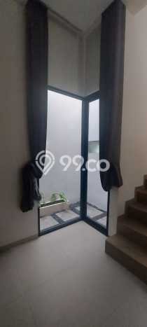 Jual Rumah Bagus Siap Huni LB 150m2 di Citraland, Surabaya Jual Rumah Bagus Siap Huni LB 150m2 di Citraland, Surabaya