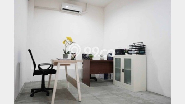Unit Komersial Dijual di Wiyung Surabaya Luas Bangunan 900m2 Unit Komersial Dijual di Wiyung Surabaya Luas Bangunan 900m2
