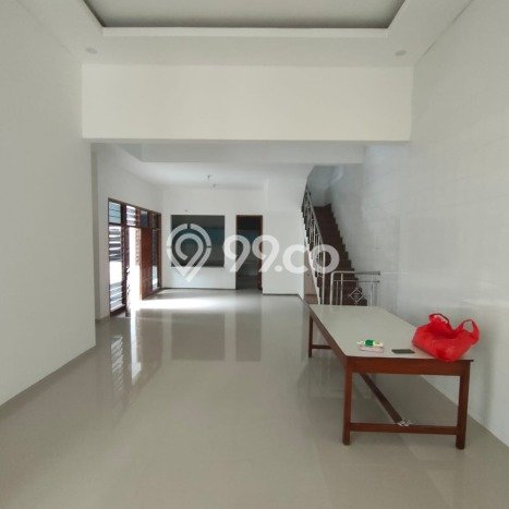 Rumah Sewa Surabaya LT 300m2 LB 485m2 Kawasan Surabaya Kota Rumah Sewa Surabaya LT 300m2 LB 485m2 Kawasan Surabaya Kota