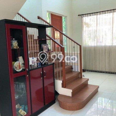 Rumah Modern LT 262m² Terawat di Kompleks Cluster Wiyung, Surabaya Rumah Modern LT 262m² Terawat di Kompleks Cluster Wiyung, Surabaya