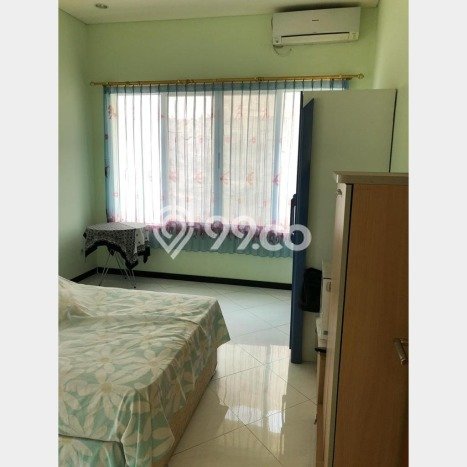 Rumah Modern LT 262m² Terawat di Kompleks Cluster Wiyung, Surabaya Rumah Modern LT 262m² Terawat di Kompleks Cluster Wiyung, Surabaya