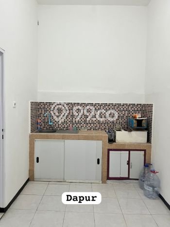 Disewakan! Rumah 2 Kamar Tidur &
1 Kamar Mandi di Surabaya Kota, Surabaya Disewakan! Rumah 2 Kamar Tidur &
1 Kamar Mandi di Surabaya Kota, Surabaya