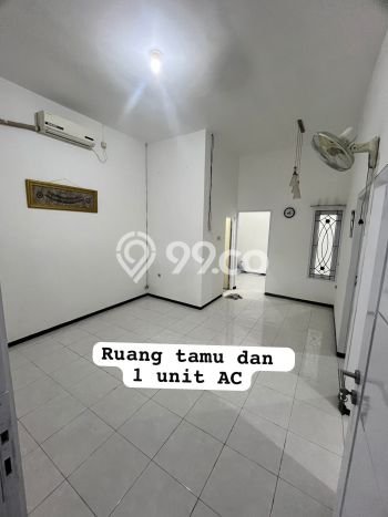 Disewakan! Rumah 2 Kamar Tidur &
1 Kamar Mandi di Surabaya Kota, Surabaya Disewakan! Rumah 2 Kamar Tidur &
1 Kamar Mandi di Surabaya Kota, Surabaya