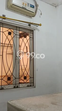 Disewakan! Rumah 2 Kamar Tidur &
1 Kamar Mandi di Surabaya Kota, Surabaya Disewakan! Rumah 2 Kamar Tidur &
1 Kamar Mandi di Surabaya Kota, Surabaya