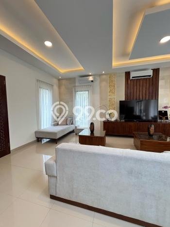 Vila Terawat di , Ukuran 285m2m², Kawasan Asri dan aman Vila Terawat di , Ukuran 285m2m², Kawasan Asri dan aman