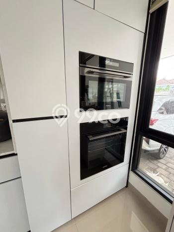Vila Terawat di , Ukuran 285m2m², Kawasan Asri dan aman Vila Terawat di , Ukuran 285m2m², Kawasan Asri dan aman