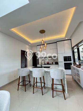 Vila Terawat di , Ukuran 285m2m², Kawasan Asri dan aman Vila Terawat di , Ukuran 285m2m², Kawasan Asri dan aman