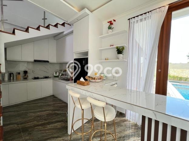 DIJUAL! Vila Kawasan , Luas 300m2m², Lokasi Premium DIJUAL! Vila Kawasan , Luas 300m2m², Lokasi Premium