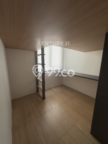 Dijual Segera Rumah Terawat di Kawasan Lippo Cikarang, Cikarang Dijual Segera Rumah Terawat di Kawasan Lippo Cikarang, Cikarang