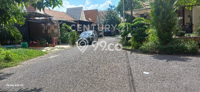Jual Rumah Bagus Siap Huni LB 240m2 di Lippo Cikarang, Cikarang Jual Rumah Bagus Siap Huni LB 240m2 di Lippo Cikarang, Cikarang