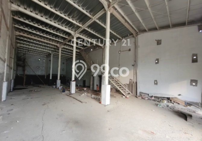 LOKASI BISNIS! Gudang Disewakan di , Luas 442m2m², Area Strategis LOKASI BISNIS! Gudang Disewakan di , Luas 442m2m², Area Strategis