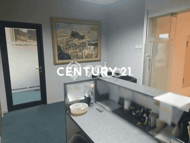 Disewakan Kantor di Kebon Jeruk, Luas 186m², Area Berkembang Disewakan Kantor di Kebon Jeruk, Luas 186m², Area Berkembang