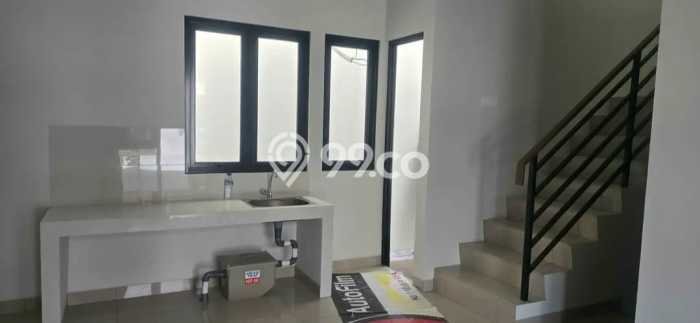 Rumah Strategis kawasan Summarecon Crown Gading, 2 KM, Lingkungan Tenang, LT 77m² LB 130m² Rumah Strategis kawasan Summarecon Crown Gading, 2 KM, Lingkungan Tenang, LT 77m² LB 130m²