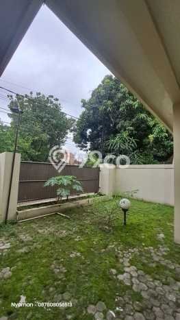 Siap Huni Rumah Mewah 5 Kamar di Ciputat Dekat ke Mana Pun Siap Huni Rumah Mewah 5 Kamar di Ciputat Dekat ke Mana Pun