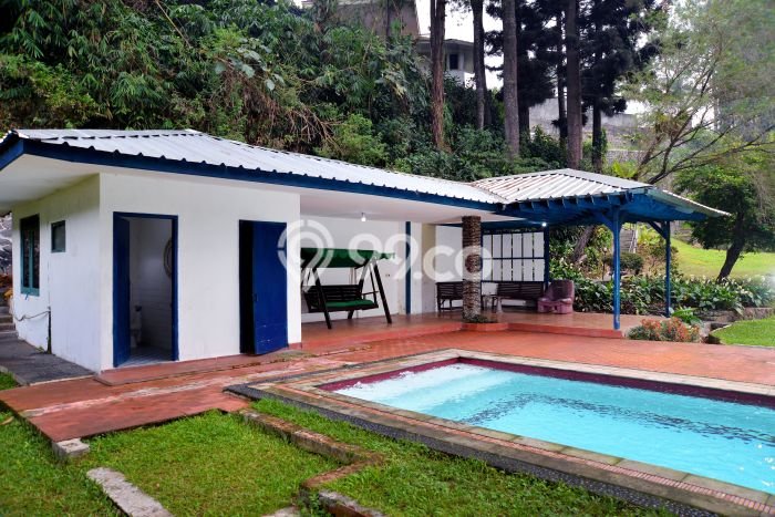 Properti Terbaik! Vila di Cisarua, Luas 5000m2m², Kondisi Prima Properti Terbaik! Vila di Cisarua, Luas 5000m2m², Kondisi Prima