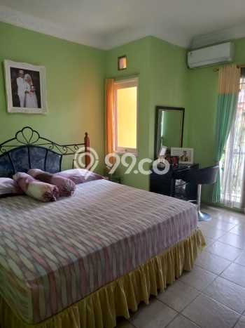 Rumah Strategis Modern Lb 240m2 di Ciledug, Tangerang Rumah Strategis Modern Lb 240m2 di Ciledug, Tangerang