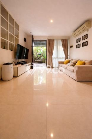 Rumah Elit LB 99m2 Siap Huni Desain Elegan di Sektor 7-Bintaro, Tangerang Selatan Rumah Elit LB 99m2 Siap Huni Desain Elegan di Sektor 7-Bintaro, Tangerang Selatan