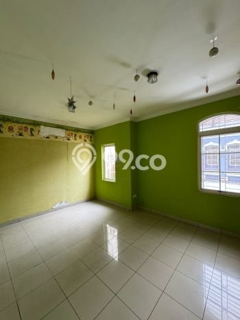 Rumah sewa siap pakai 4 KT di Pantai Indah Kapuk, Jakarta Utara Rumah sewa siap pakai 4 KT di Pantai Indah Kapuk, Jakarta Utara