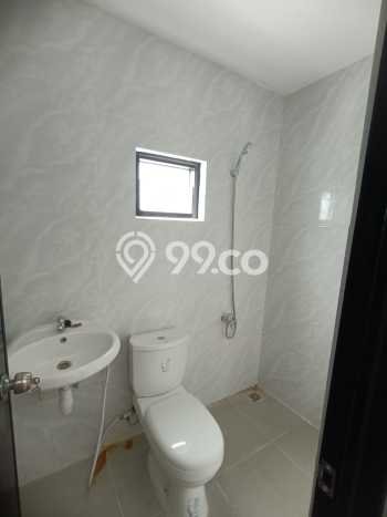 For Sale Hunian Rumah Terawat 4 Kamar di Villa Melati Mas, Tangerang Selatan For Sale Hunian Rumah Terawat 4 Kamar di Villa Melati Mas, Tangerang Selatan