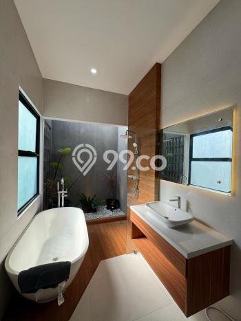 Jual Segera Rumah LT 240m² di Lokasi Strategis, Tangerang Jual Segera Rumah LT 240m² di Lokasi Strategis, Tangerang